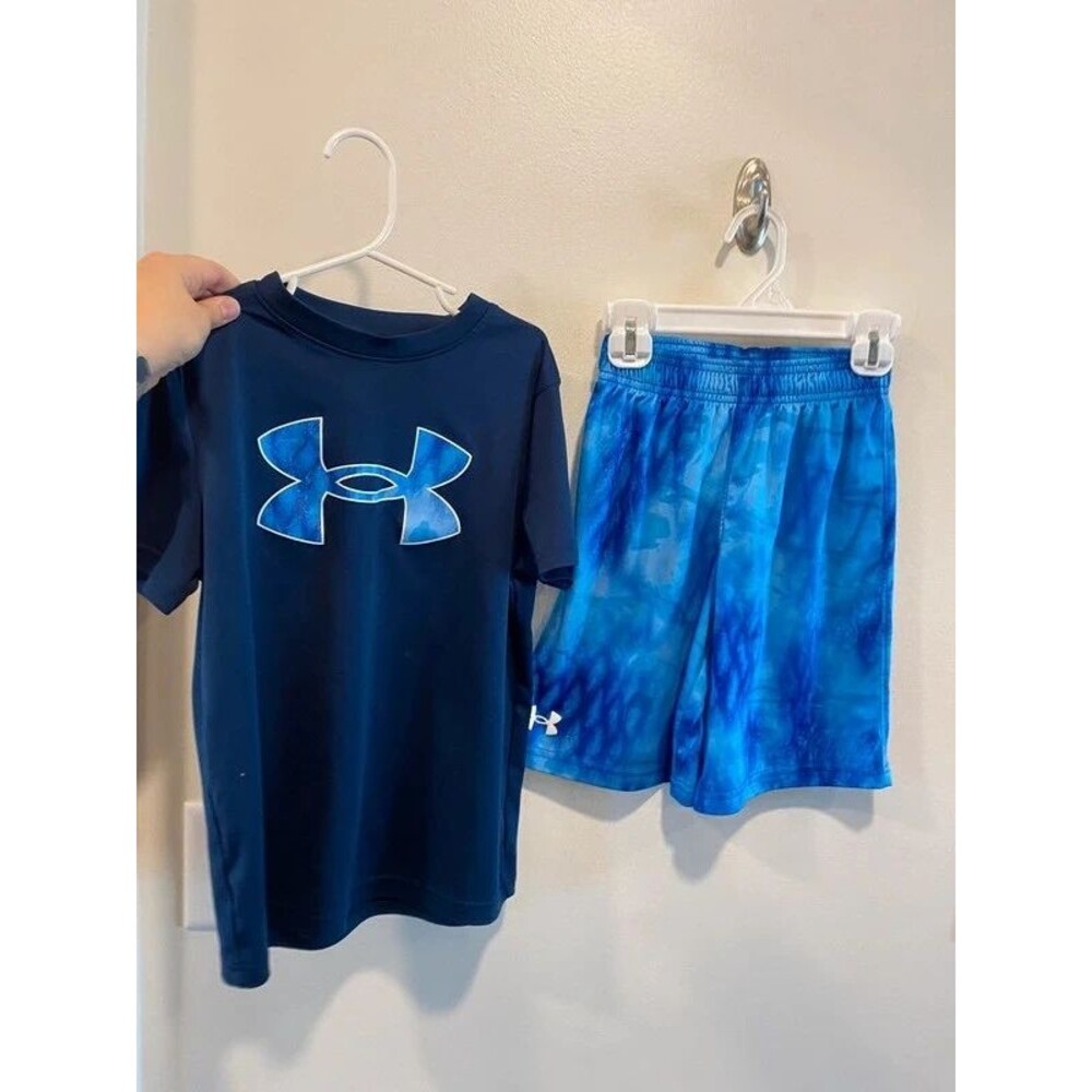 Under Armour athletic set size youth small blue shorts tee shirt